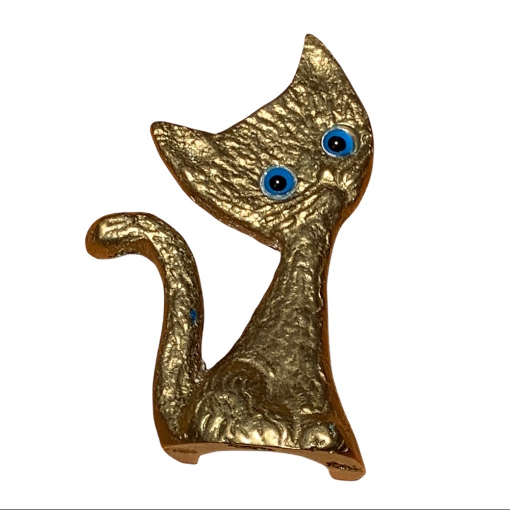 VTG Brass Kitty Cat Mini Figurine Gem Eyes Etched Anthropomorphic - Picture 1 of 2